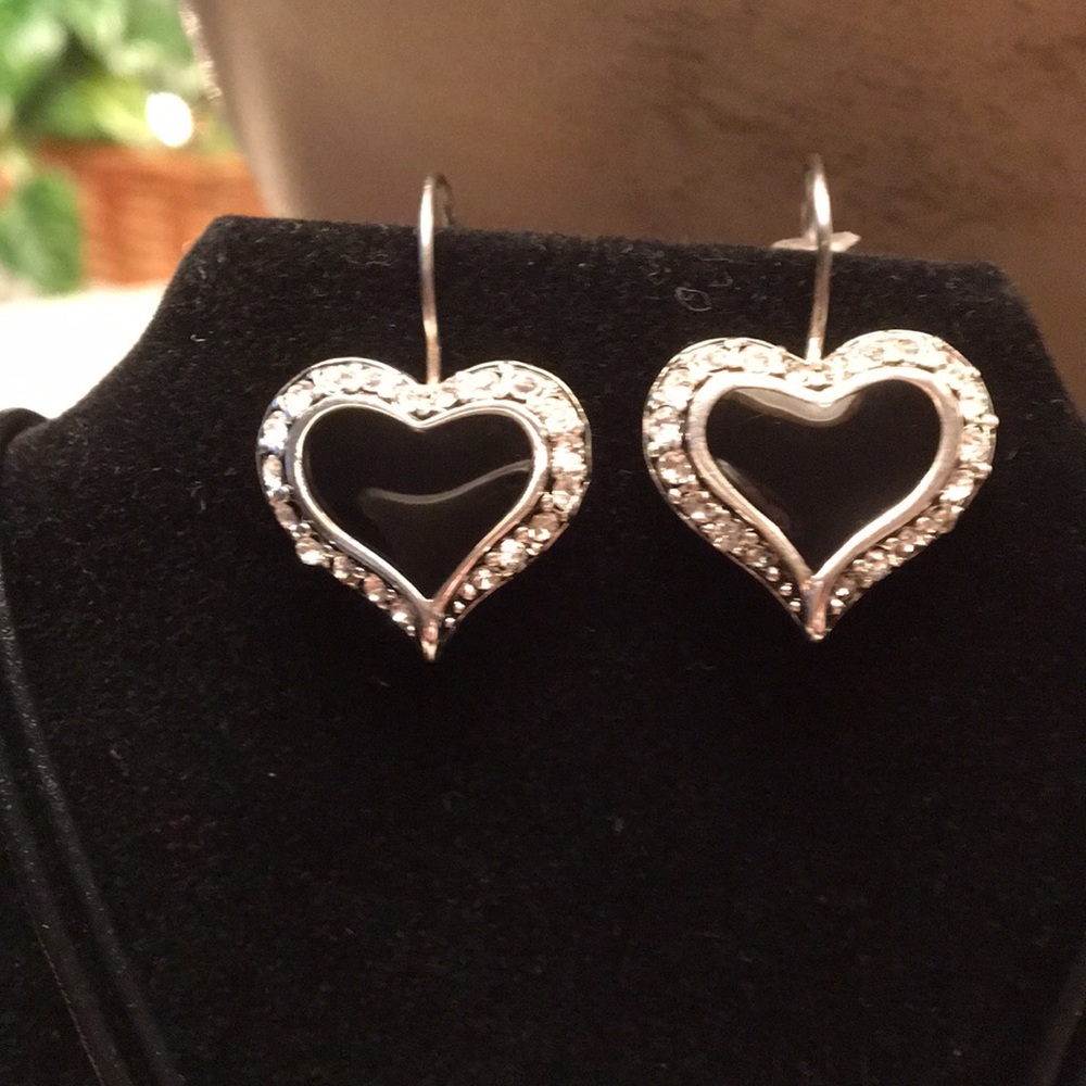 Jewelry - Picture 2 of 6